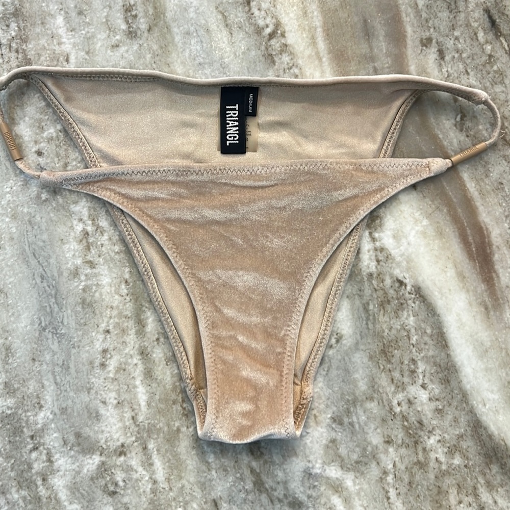 Triangle velvet swim bottoms size medium